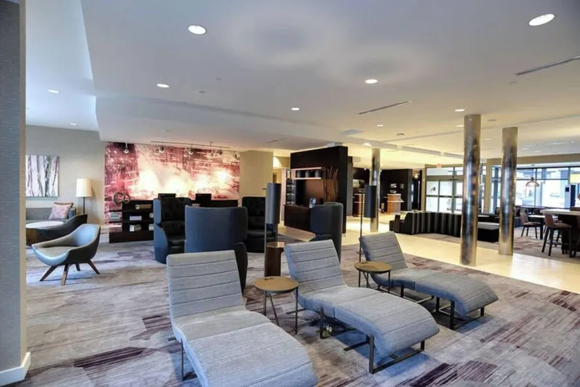 Courtyard by Marriott Columbus OSU - Image 1