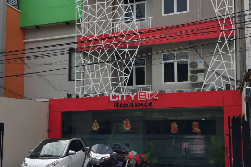 City Biz Residence - Image 1