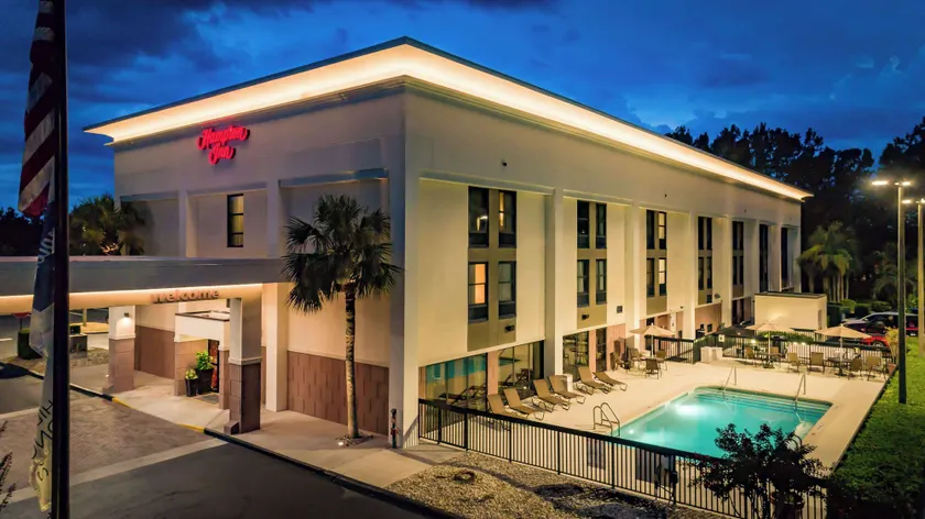 Hampton Inn Mount Dora - Image 1