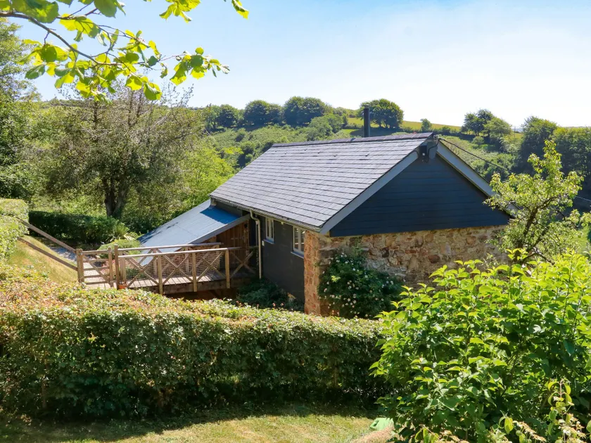 Higher Bumsley Barn - Image 1