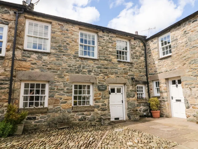 Piggy Bank Cottage - Image 1