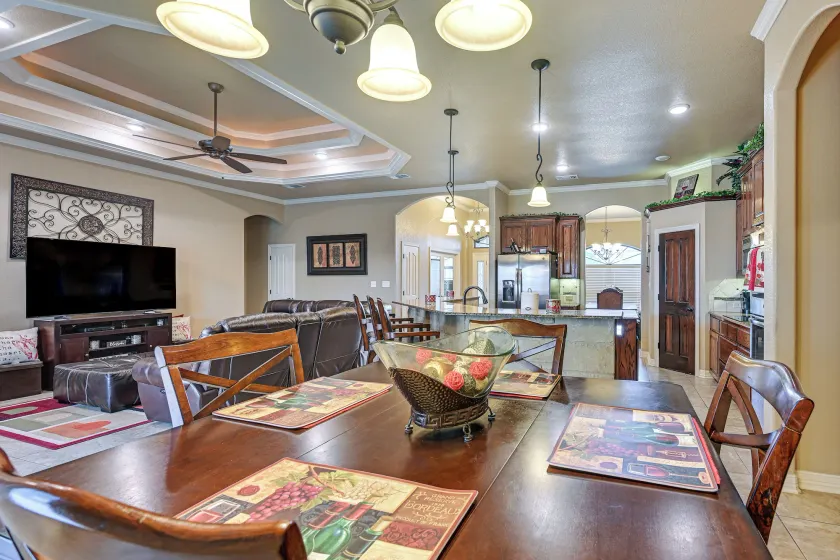 Work-ready Near Ft Hood & Seton Med Patio/grill - Image 1