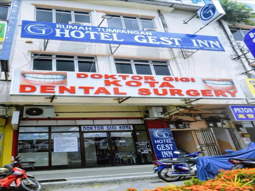Hotel O Gest Inn - Image 1