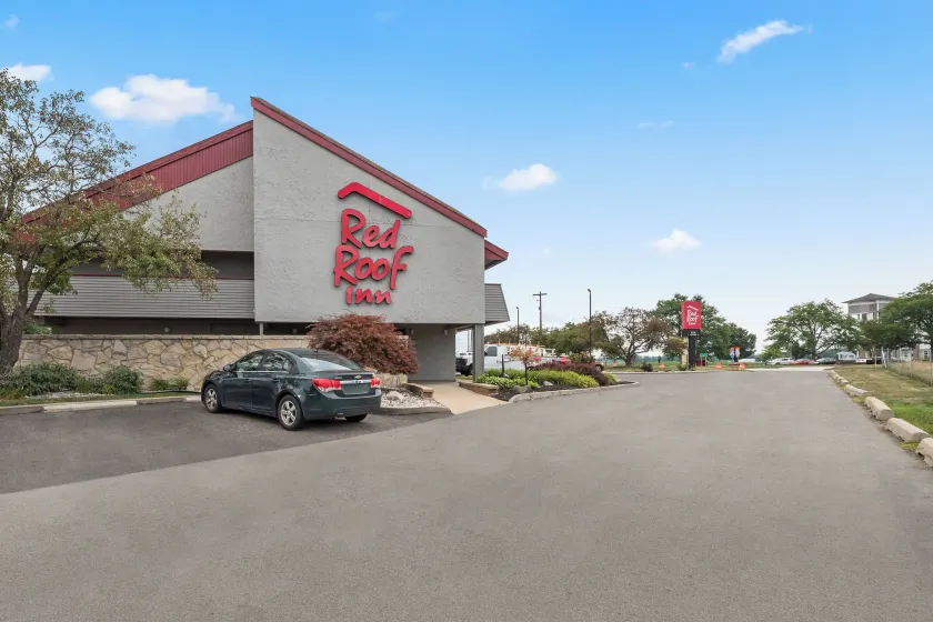 Red Roof Inn Lansing East - MSU - Image 1