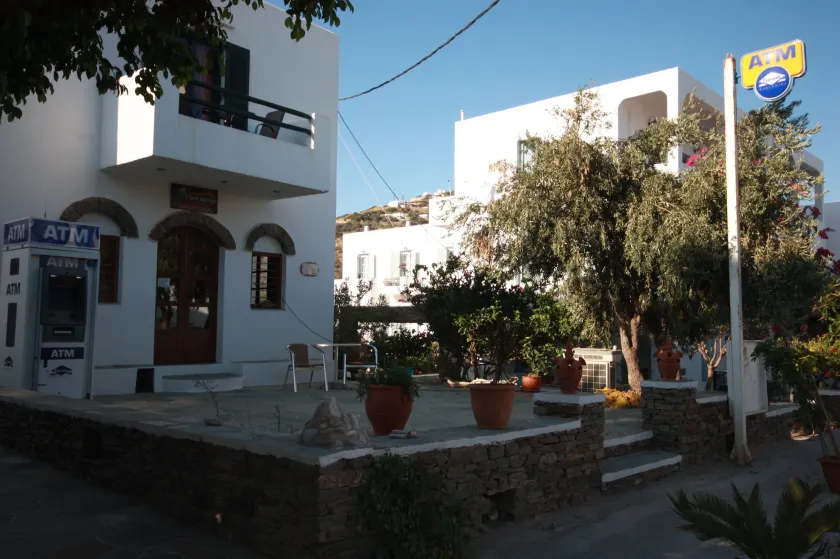 Cyclades Beach Apartments - Image 1