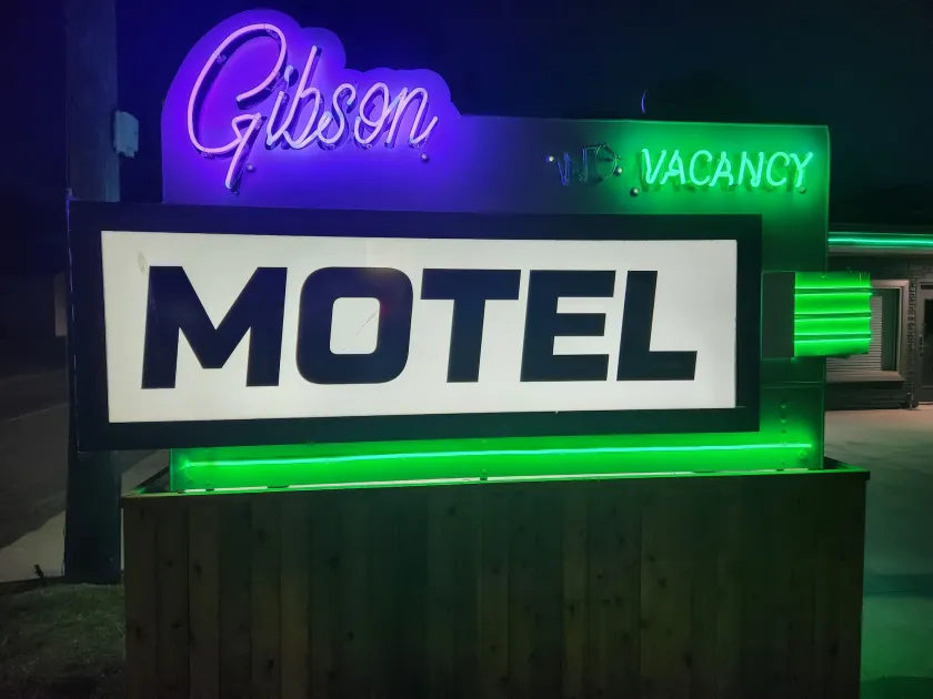 Gibson Motel - Image 1
