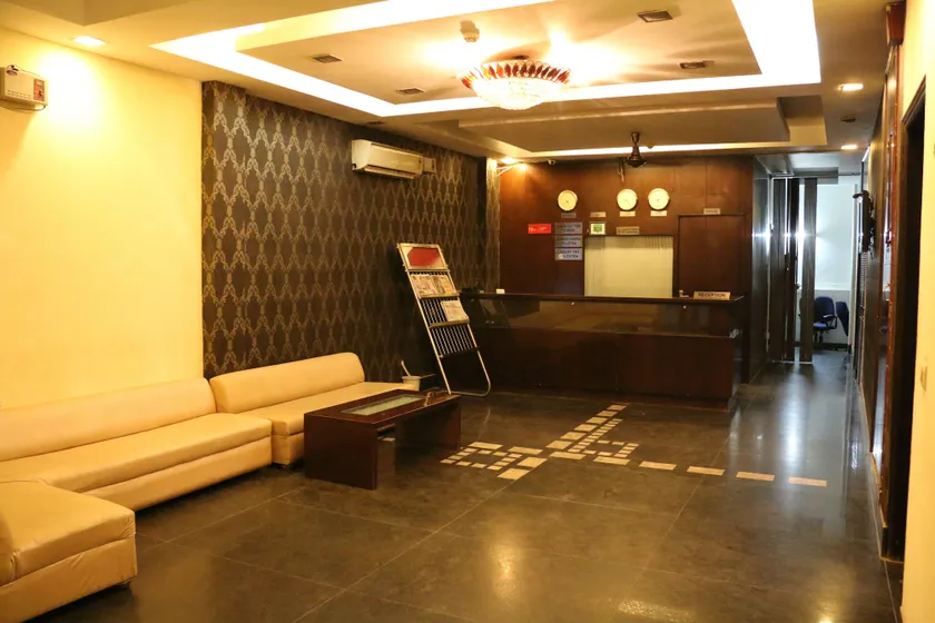 Hotel Delhi Airport Plaza IGI Airport , Free Airport Pickup - Image 1