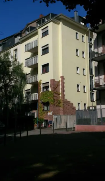 Hotelgarni Frankfurt - Image 1