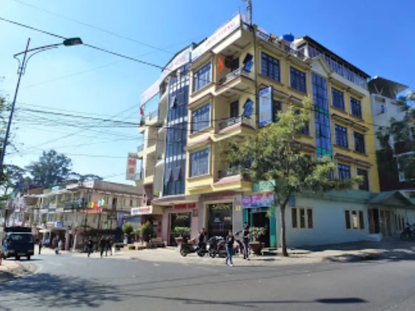 Duy Dang Hotel - Image 1