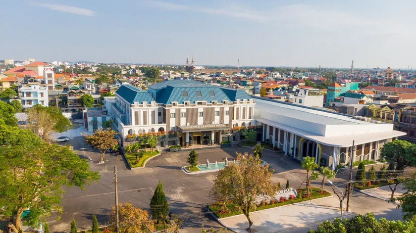Viktor Legends Hotel - Image 1