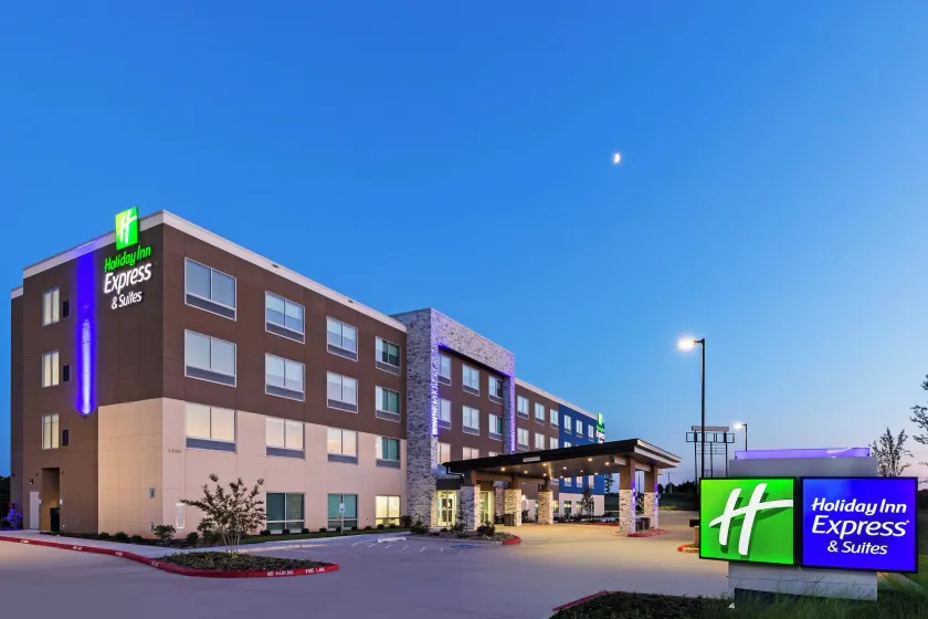 Holiday Inn Express & Suites Purcell by IHG - Image 1
