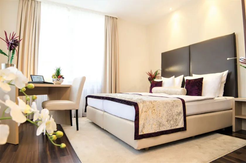 Hotel Merkur - Superior - Image 1