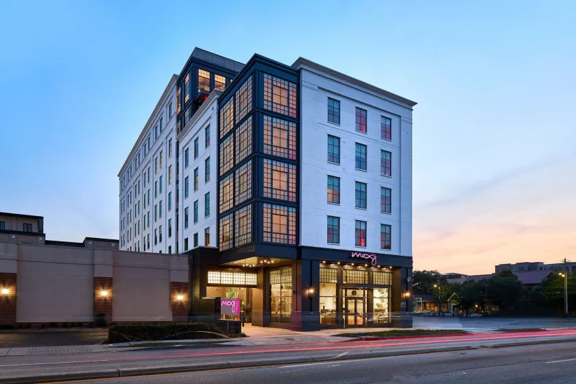 Moxy Charleston Downtown - Image 1