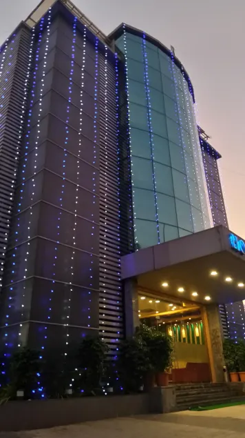 Hotel The Seven - Image 1