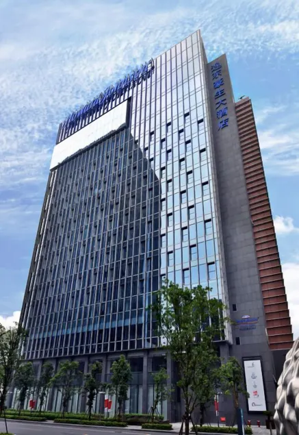 Howard Johnson IFC Plaza Ningbo - Image 1