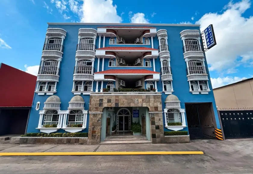 Hotel San Juan Centro - Image 1