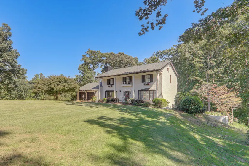 Game Room + Pond: Spacious Gainesville Getaway! - Image 1
