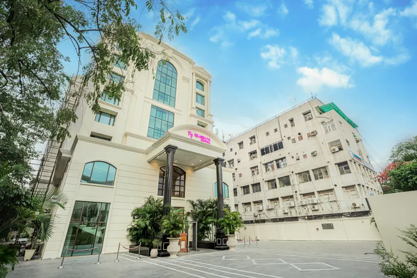 Regenta Central Lucknow by Royal Orchid Hotels Limited - Image 1