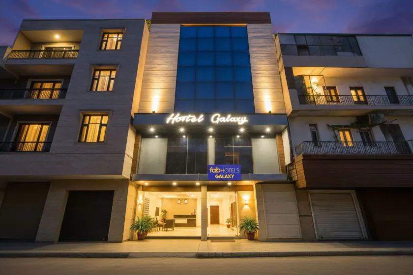 FabHotel Galaxy - Nr Patel Nagar Metro - Image 1