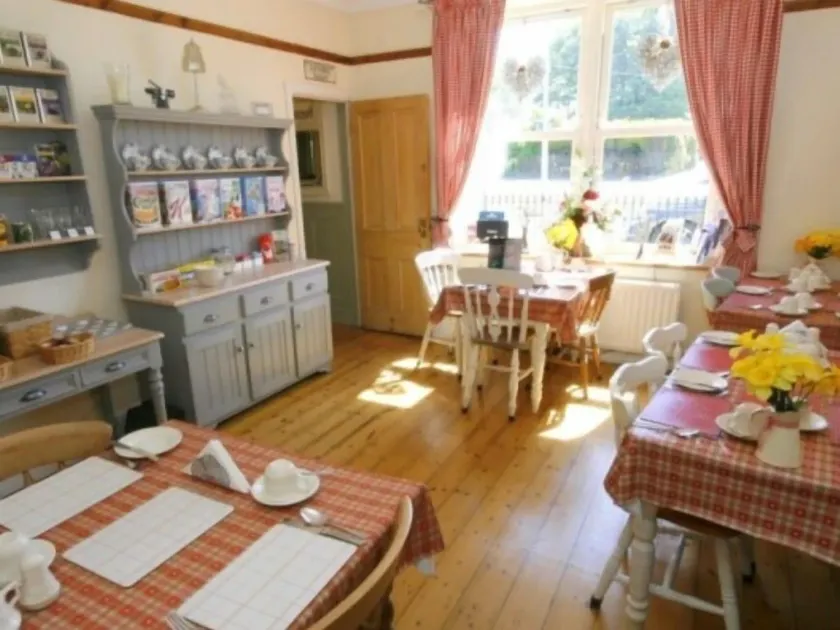 Moor End Bed and Breakfast - Image 1