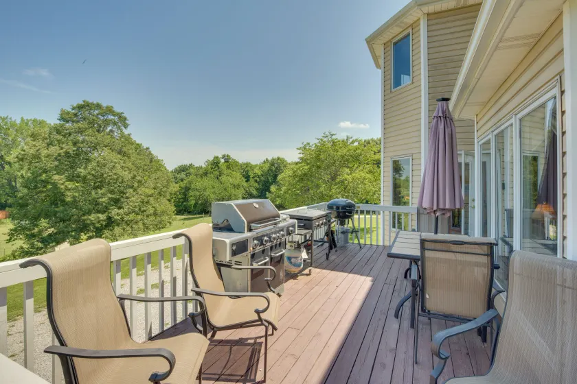 Sibley Home w/ Game Room & Expansive Yard! - Image 1