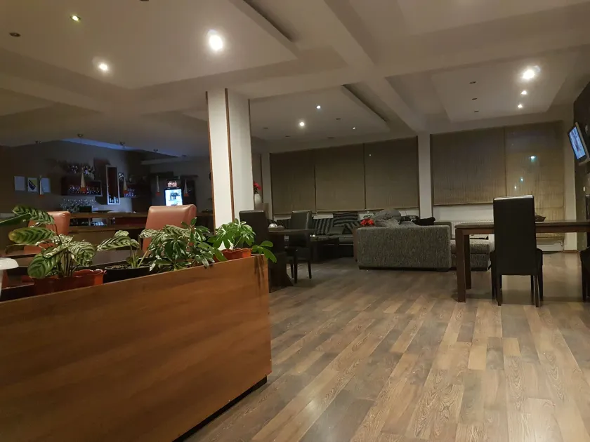 Ahar Hotel - Image 1