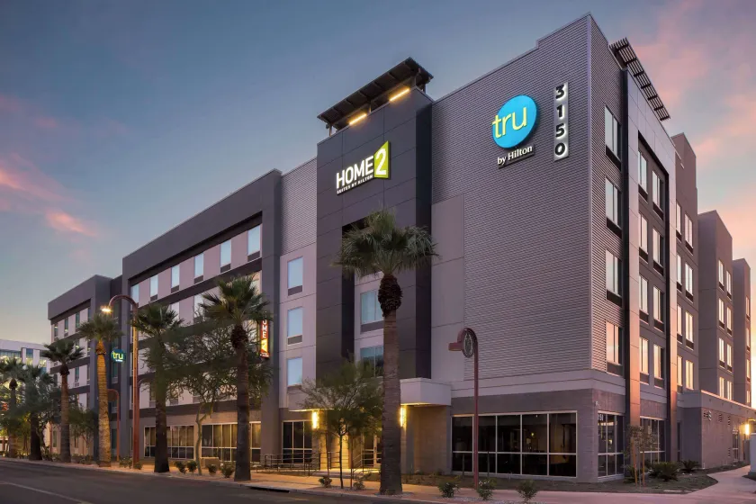 Home2 Suites BY Hilton Phoenix Midtown - Image 1