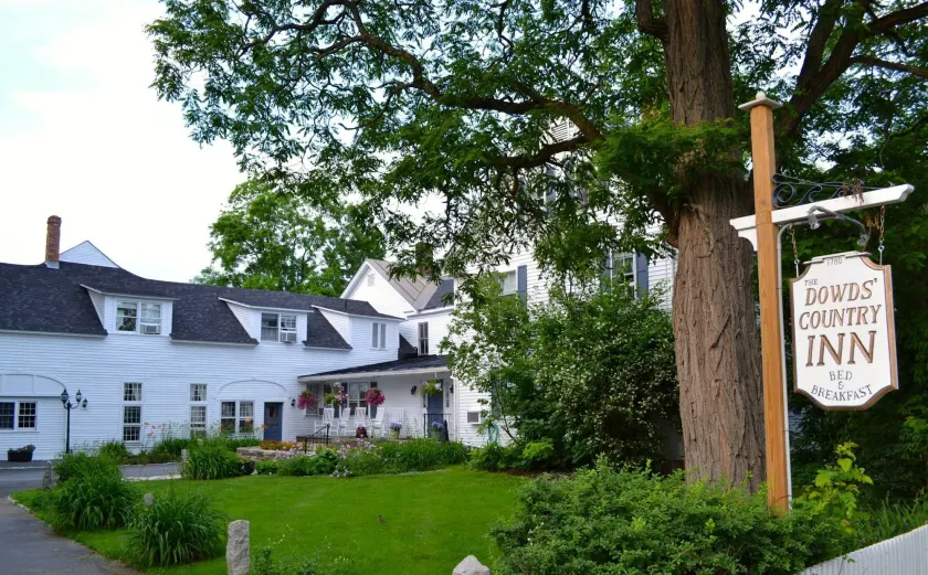Dowds Country Inn - Image 1