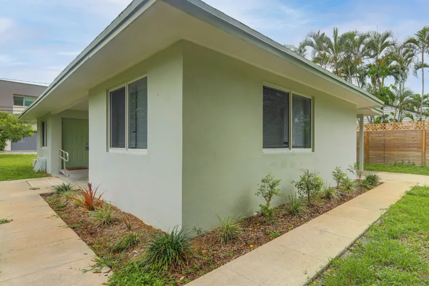 Walk to Atlantic Ave & Beach! Home w/ Yard & Patio - Image 1