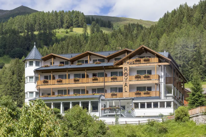 Hotel Royal - Image 1