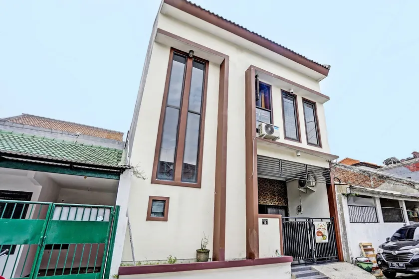 Hotel O Sunlo Cozy Home Family Homestay Syariah - Image 1