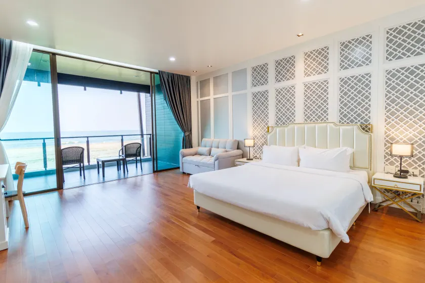 Sea Sand Sun Hua Hin by JC Kevin Hotel & Resort - Image 1