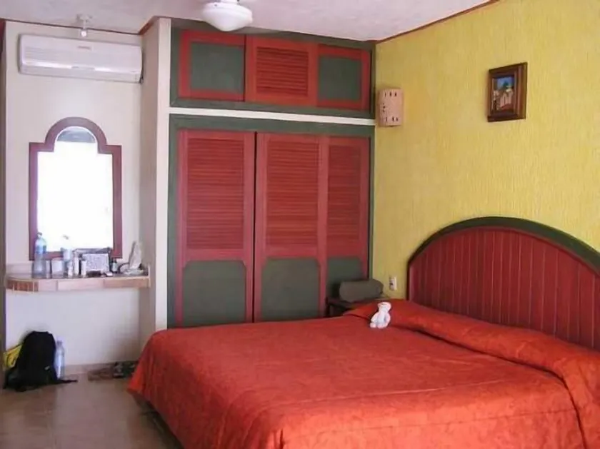 Suites Los Arcos - Image 1