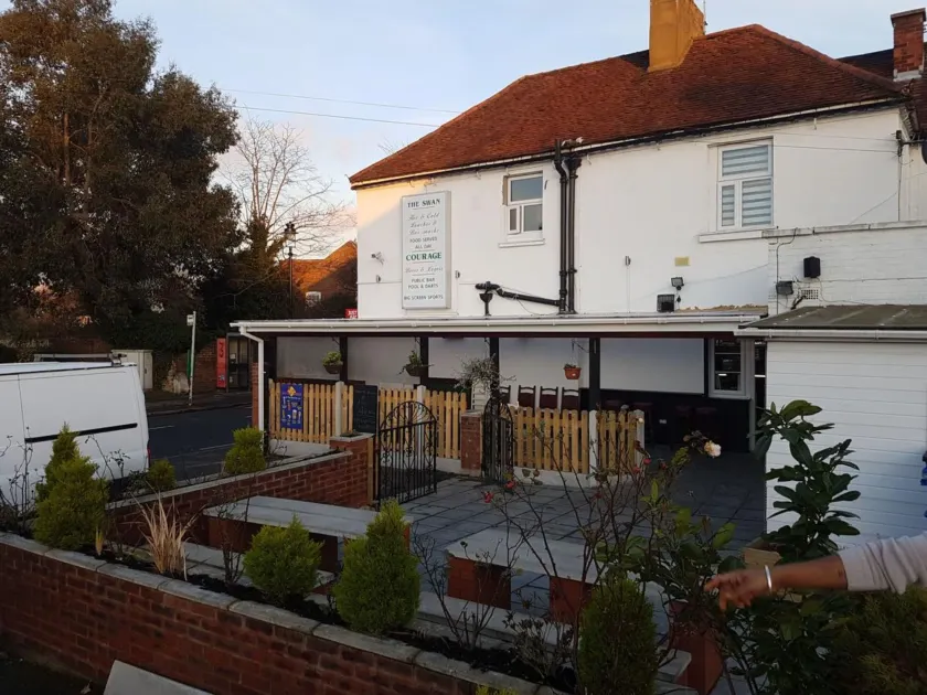 Swan Inn, Heathrow Airport - Image 1
