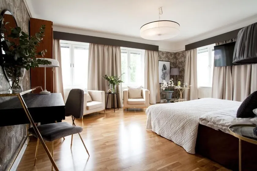 Centric Hotel - Image 1