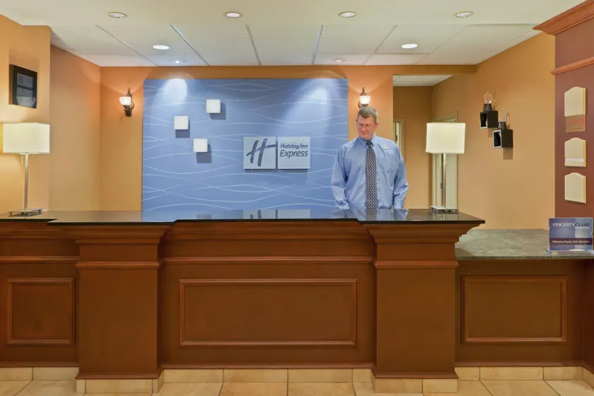 Holiday Inn Express & Suites Kent - University Area by IHG - Lobby