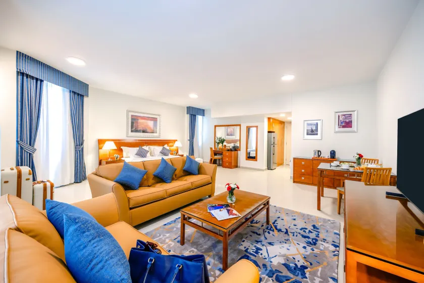 Golden Sands Hotel Apartments - Image 1