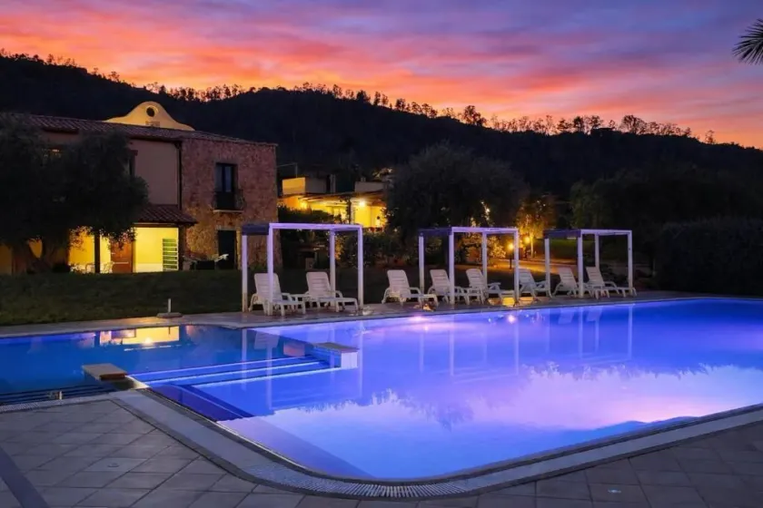 Hotel Cardedu - Image 1