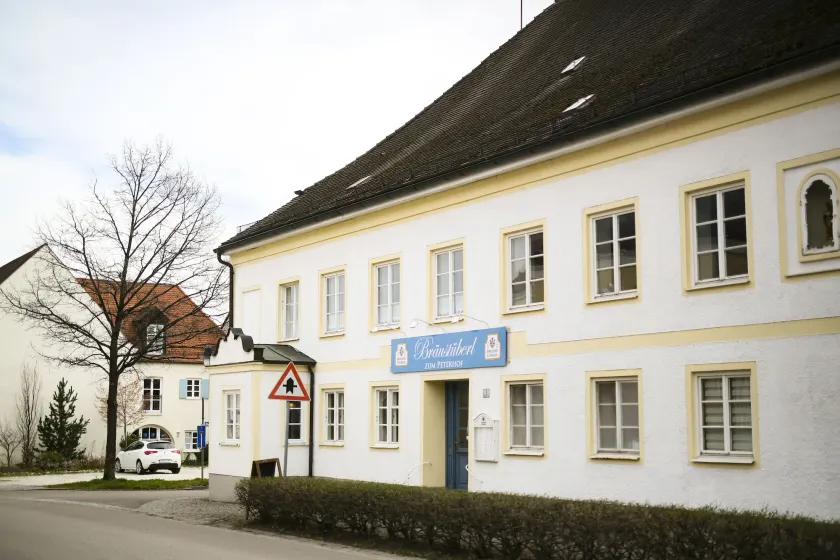 Hotel zur Schloss-Schmiede - Image 1
