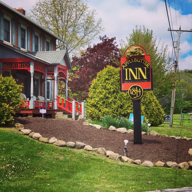Applebutter Inn - Image 1