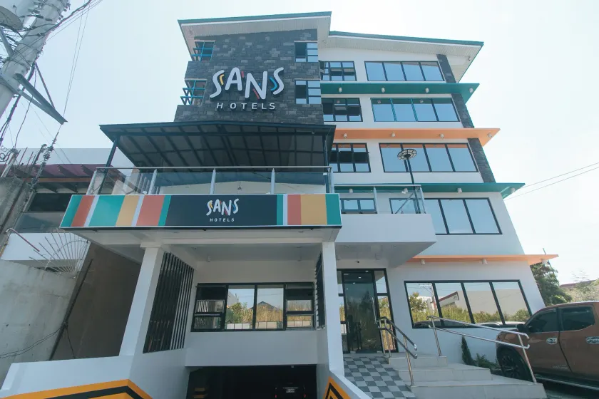 Sans Hotel near Enchanted Kingdom Santa Rosa Laguna - Image 1