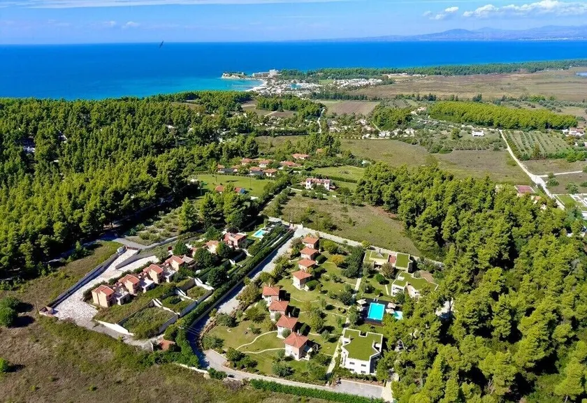 Sani Polyastron Hotel & Spa - Image 1