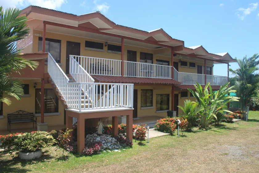 Hotel Sueños del Volcan - Image 1