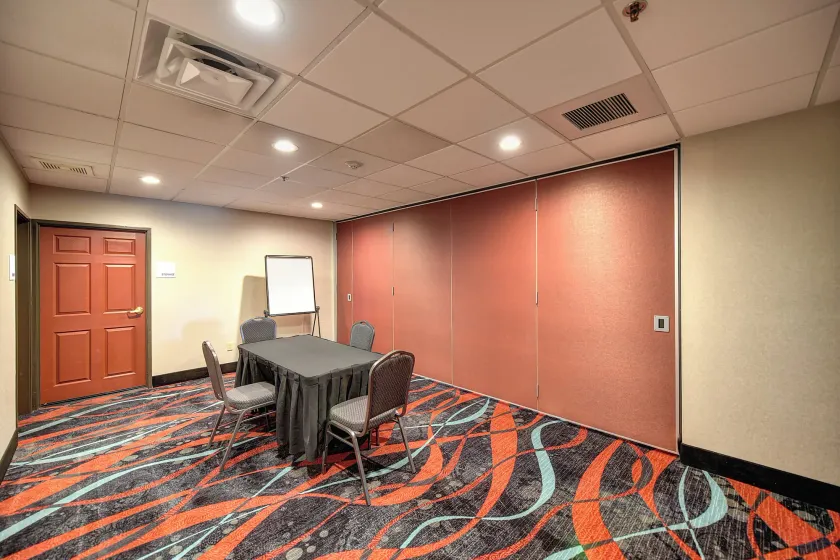 Holiday Inn Express Hotel & Suites Manteca by IHG - Image 1