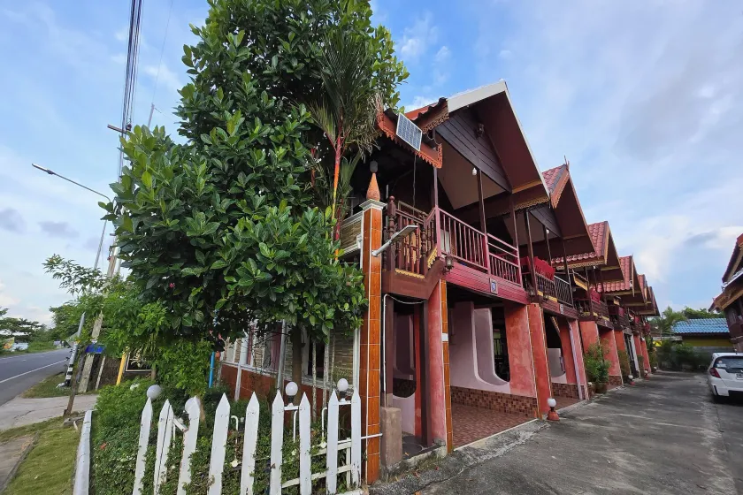 Ruean Mai KhiangLe Songkhla - Image 1