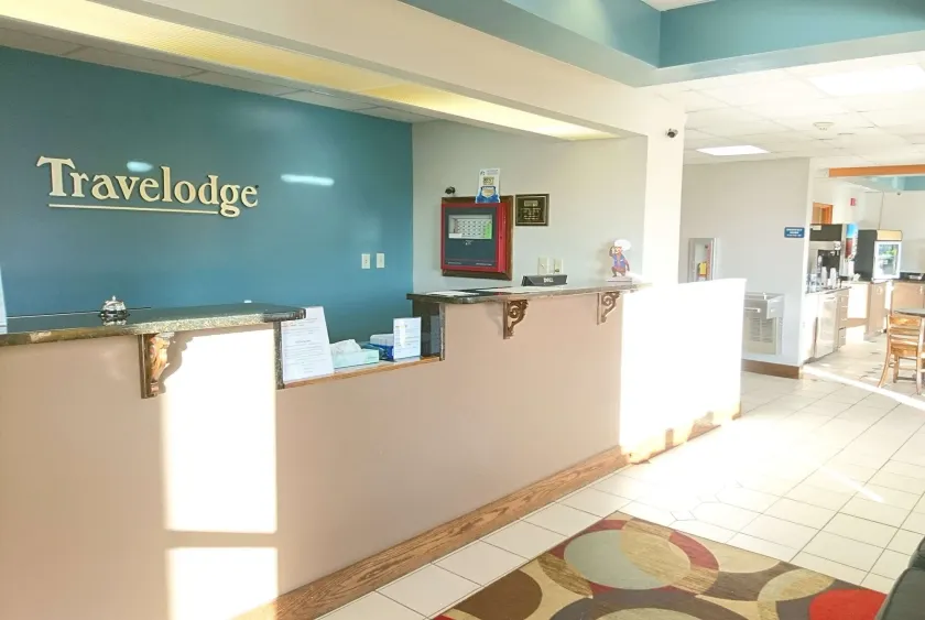 Travelodge by Wyndham Knoxville East - Image 1