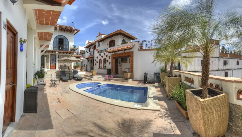 Hotel Santa Paula - Image 1