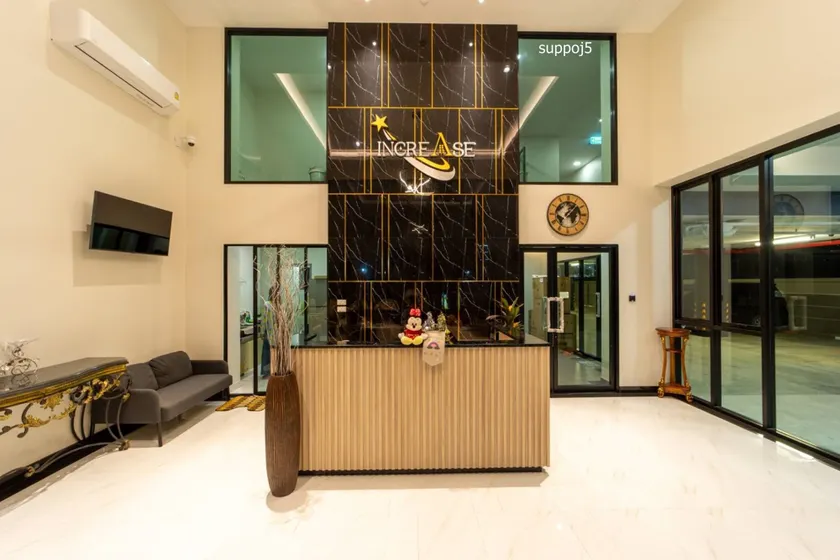 Increase hotel & residence - Rezeption
