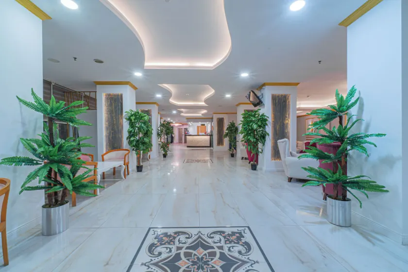 GRAND BARHAN HOTEL - Lobby