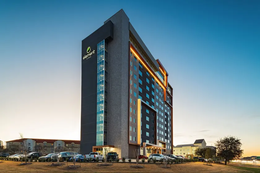 Element by Marriott Dallas Las Colinas - Image 1